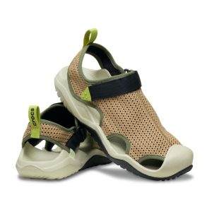 Crocs Swiftwater Mesh Deck Sandal - סנדלי קרוקס סוויפווטר לגברים בצבע חום כהה ספירה Crocs Swiftwater Mesh Deck Sandal - סנדלי קרוקס סוויפווטר לגברים בצבע חום כהה ספירה